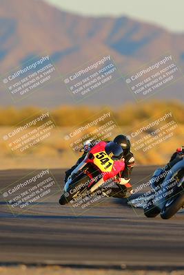 media/Jan-21-2023-CVMA (Sat) [[b9eef8ba1f]]/Race 13 500 Supersport-350 Supersport/